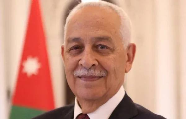 العيسوي ينقل تعازي الملك إلى الرفاعي وحبوش