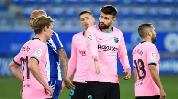 أزمة دفاعية لبرشلونة قبل مواجهة قادش