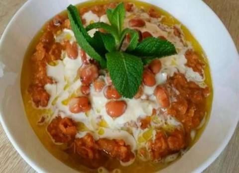 طبيب يحذر من تناول الفول في شهر رمضان