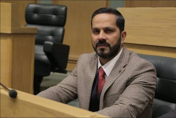 أبو يحيى يسأل عن خصخصة الموانئ