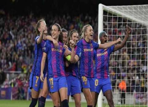 حضور قياسي جديد في كامب نو لمباراة برشلونة وفولفسبورج بدوري أبطال أوروبا للسيدات