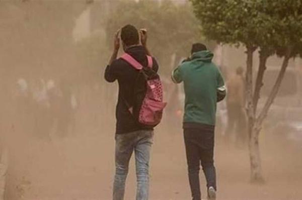 الصحة للمواطنين: ارتدوا الكمامات وأغلقوا الأبواب والنوافذ