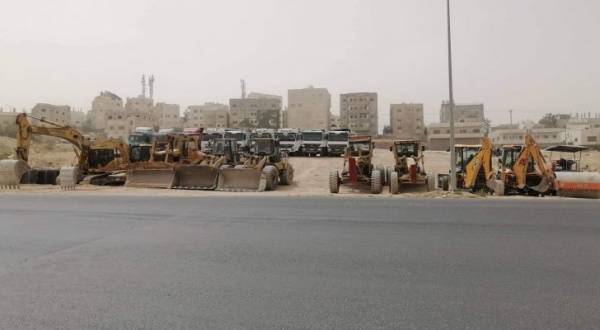 مقاولون يضعون الوزير الكسبي أمام الباص السريع .. وإشارة STOP تكشف المستور !!