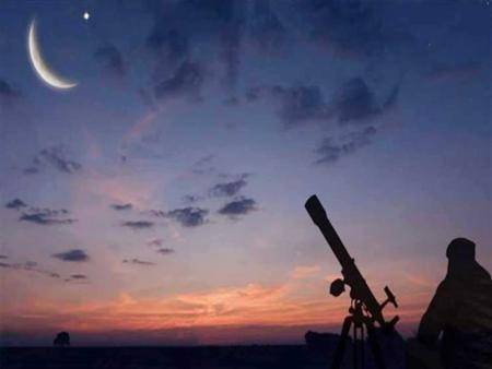 مفتي المملكة يدعو لمراقبة هلال العيد مساء الأحد