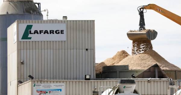 اعلان توظيف صادر عن شركة لافارج