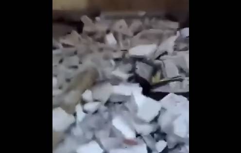 إصابة شخص بكسور جراء انهيار سقف منزل بالأغوار