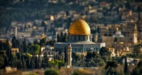 الحكومة الفلسطينية تحذر من دعوات يهودية لهدم قبة الصخرة