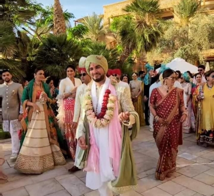 حفل زفاف هندي ضخم في البحر الميت  صور