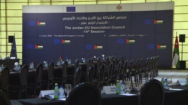 الاجتماع الــ14 لمجلس الشراكة بين الأردن والاتحاد الاوروبي يبدأ اعماله بالبحر الميت