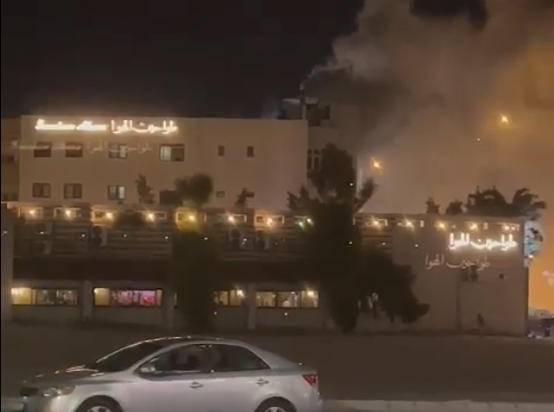 شاهدوا .. حريق بمطعم طواحين الهوا