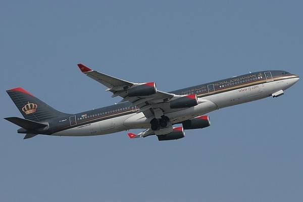 الأردن يشارك بالقمة العالمية للنقل الجوي بالدوحة