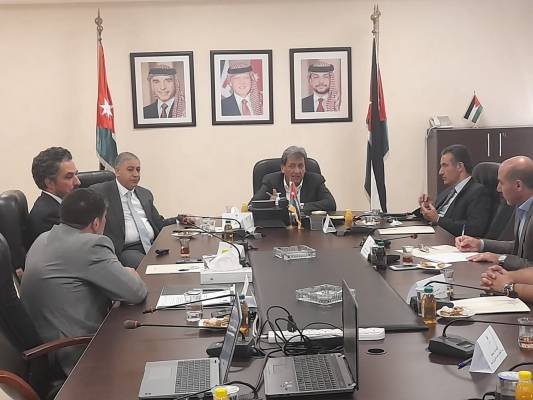 وزير النقل: مستعدون لزيادة عدد الرحلات السياحة بالقطار في وادي رم