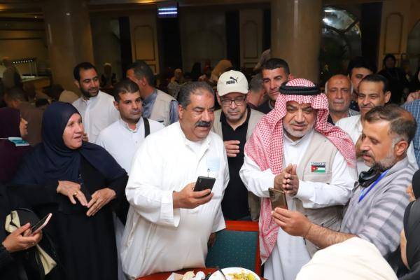 ما حقيقة نفاد طعام عشاء الحجاج الأردنيين في مكة؟