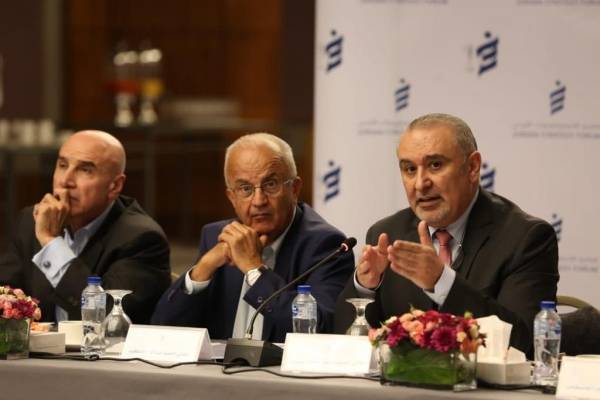 متابعةً للمشاورات الحكومية حول مسودة تنظيم البيئة الاستثمارية وزير التخطيط يلتقي منتدى الاستراتيجيات الأردني