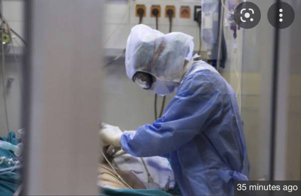 موجة أوميكرون الجديدة .. هل يعود العالم للوراء؟