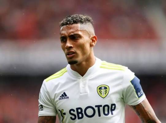 برشلونة ينهي صفقة رافينيا