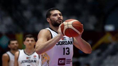 ايزي رنتال لتأجير السيارات السياحية تهنئ المنتخب الوطني لكرة السلة