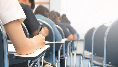 158649 طالبا وطالبة يتقدمون لامتحان التوجيهي السبت