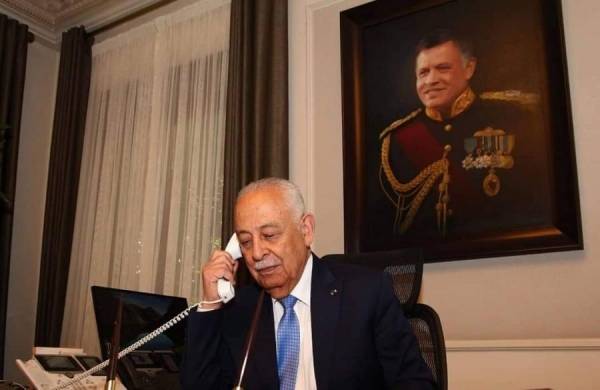 العيسوي ينقل تعازي الملك الى عائلة ناصر الدين