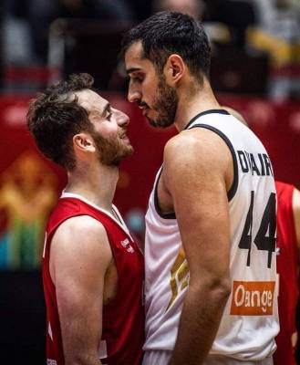 الخارجية: نتابع مشاجرة المنتخب الوطني للسلة مع شقيقه اللبناني