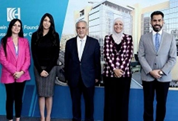 بحث سبل تعزيزالتعاون بين عمان الأهلية ومركز الحسين للسرطان