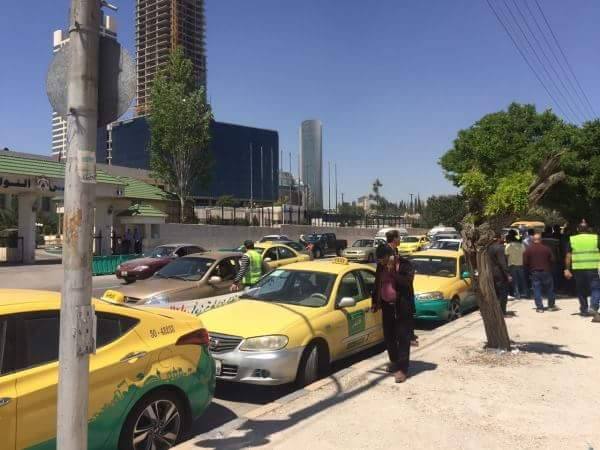 نقابة أصحاب التكاسي الدعم غير كافٍ 