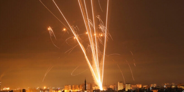 ألف صاروخ باتجاه إسرائيل منذ بداية التصعيد