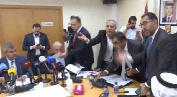 بعد ملاسنة حادة بالأمس .. النائب العتوم يشتكي زميله القطاونة
