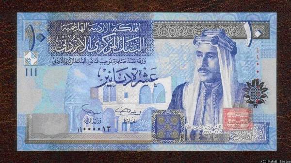 الحكومة تدعم الطلبة بالورقة الزرقاء!