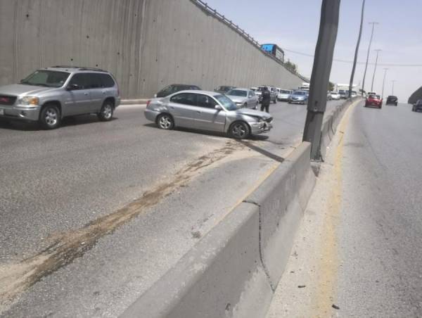 إصابات بتصادم مركبتين داخل نفق الصحافة