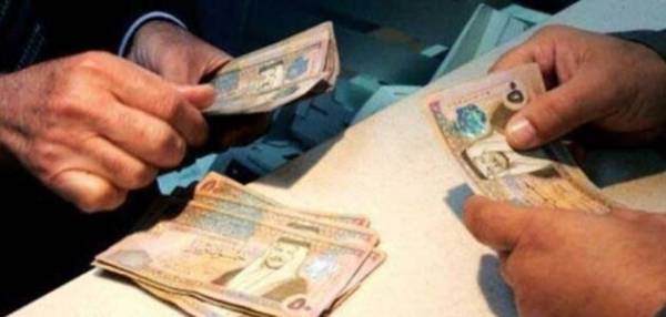 الأردنيون استقرضوا نصف مليار دينار لتمويل شراء سيارات في 2021 .. وهذه أكثر البنوك إقراضًا !