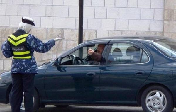 نواب يطالبون بعفو عن مخالفات السير