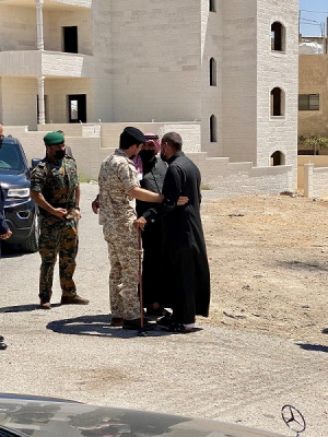 ولي العهد يقدم واجب العزاء بأطفال الدعجة