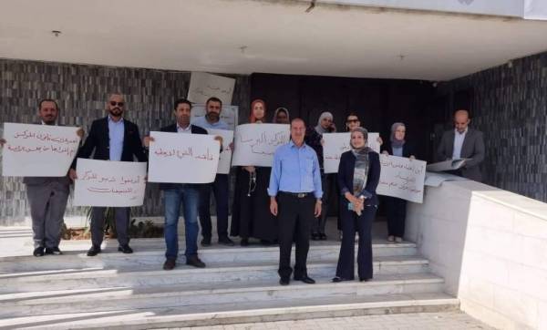 البيان رقم 3 من موظفي حقوق الإنسان: الرئيس متعنت وسنصعد الاحتجاجات