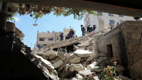 متى يتم إيقاف استلام التبرعات لصالح متضرري حادثة انهيار مبنى اللويبدة؟ .. الحكومة تجيب