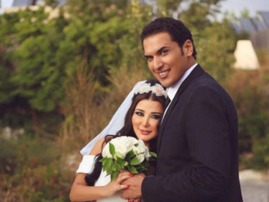 جيهان عبد العظيم تعلن انفصالها عن زوجها المصري