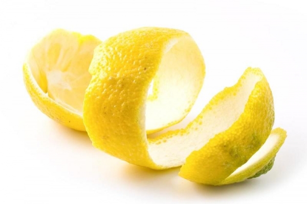تعرف على فوائد قشر الليمون الهامة للجسم