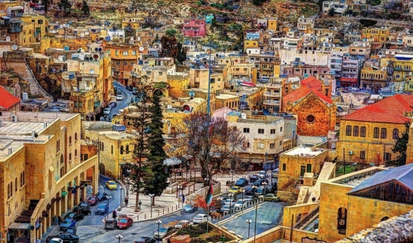 المباني الآيلة للسقوط في السلط تحت المجهر