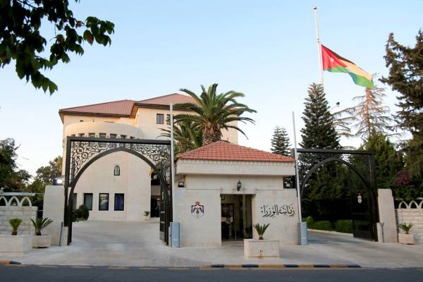 تسويات ضريبية لـ 867 شركة ومكلفا