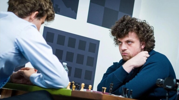 إدانة لاعب شطرنج أمريكي بسبب الغش في أكثر من 100 لعبة