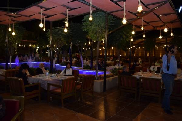 شركة المركزية تويوتا تدعم حفل مجلة نيفرتيتي الرابع عشر الخاص بتكريم اوائل طلبة الثانوية العامة