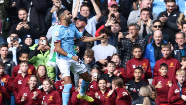 الجزائري محرز يهز شباك ساوثهامبتون بهدف عالمي على الطاير (فيديو)