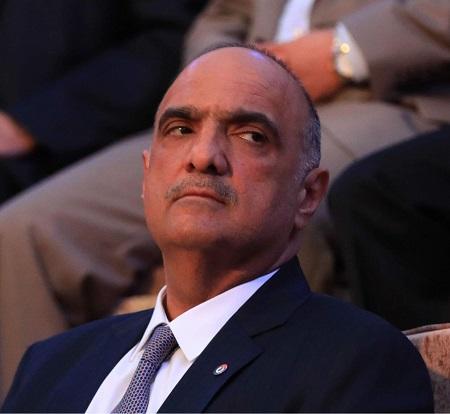 مقال جريء يهاجم تصريحات الخصاونة المستفزة؛ لا تبيع الماء في حارة السقائين