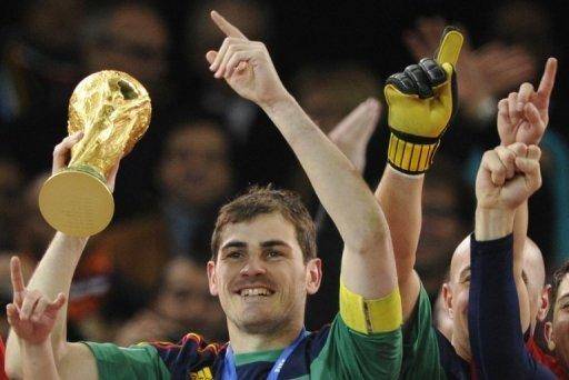 إيكر كاسياس: أنا مثلي الجنس