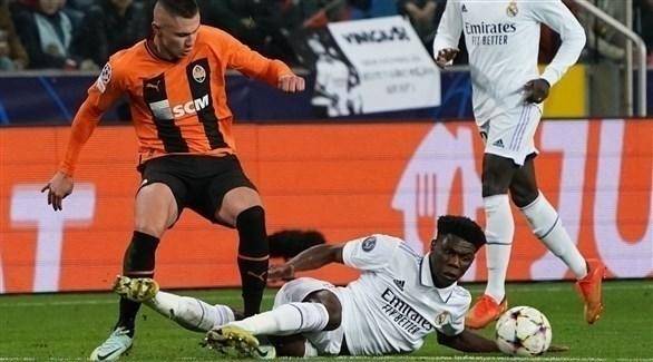 الريال يتعادل مع شاختار في الوقت القاتل