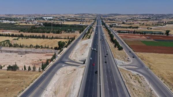 الأشغال توضح سبب تعطل إنارة طريق المطار