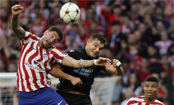 كلوب بروج يبلغ ثمن نهائي الأبطال بتعادله مع أتلتيكو