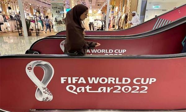 مباريات كأس العالم لكرة القدم في قطر ستشهد مشاركة سيدات ضمن طواقم التحكيم