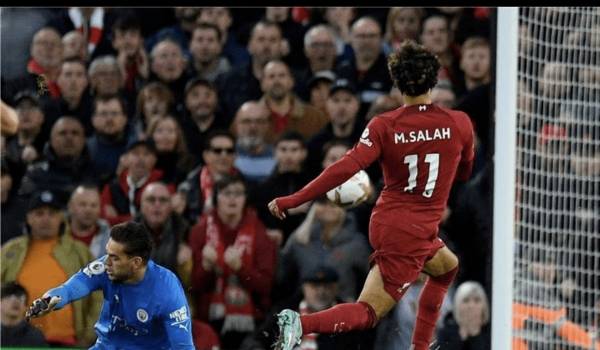 صلاح يسقط السيتي ويمنح ليفربول قبلة الحياة