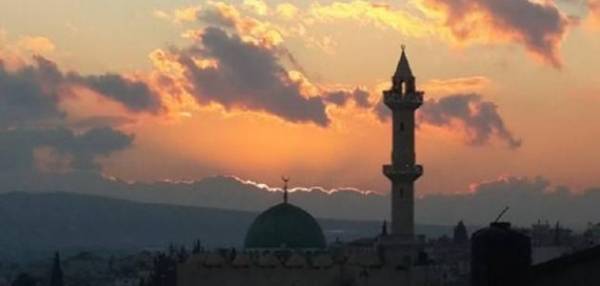 تقليص المدة بين الأذان والإقامة في صلاة الفجر إلى 20 دقيقة